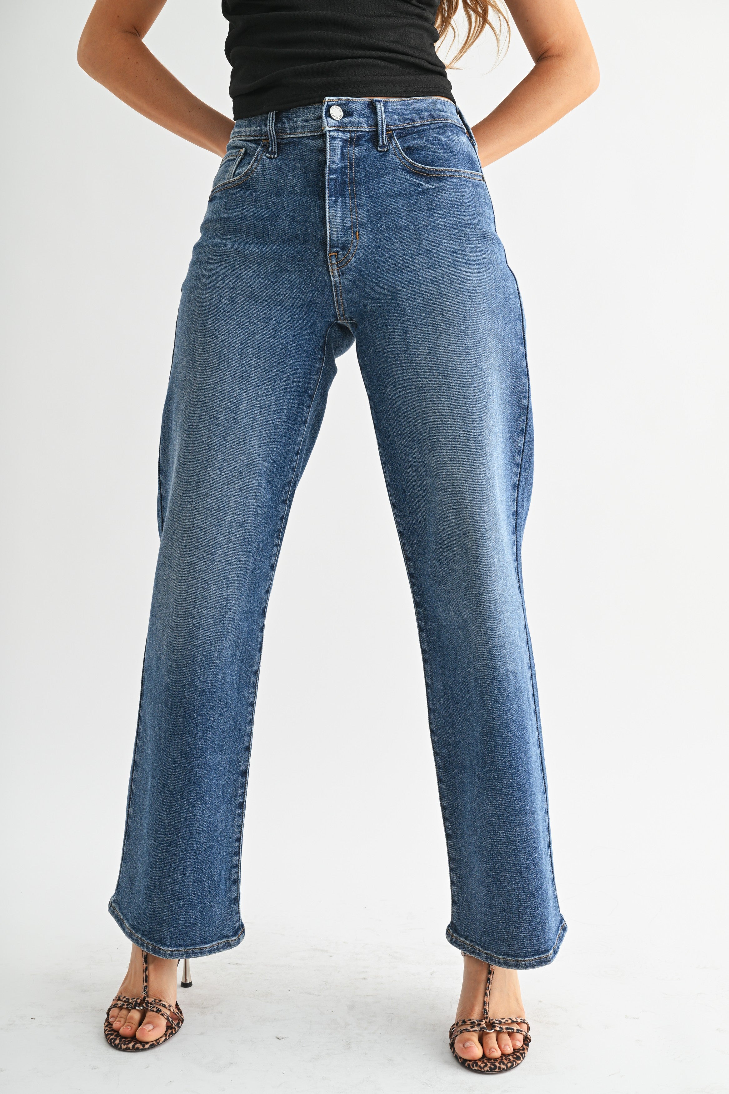 Loose Straight Jean